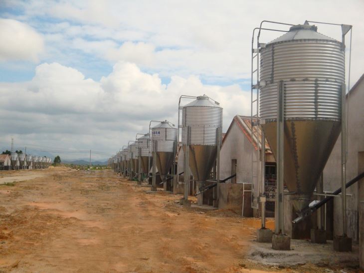Goldenest Hot-Dip Galvanized Feed Silo Feed Tower Goldenest Hot-Dip Galvanized Feed Silo Feed Tower