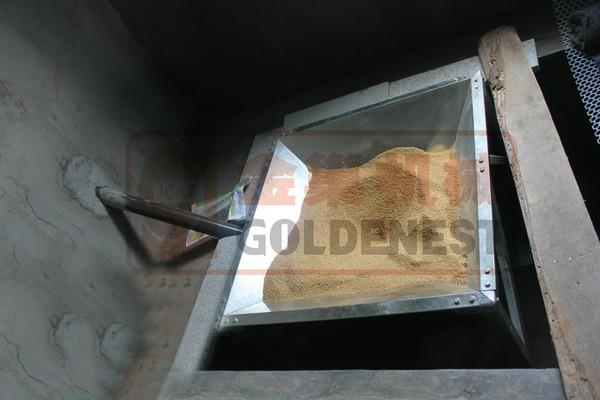 Customized Poultry And Pig Farm Feeding Line Feed Pit Hopper Customized Poultry And Pig Farm Feeding Line Feed Pit Hopper